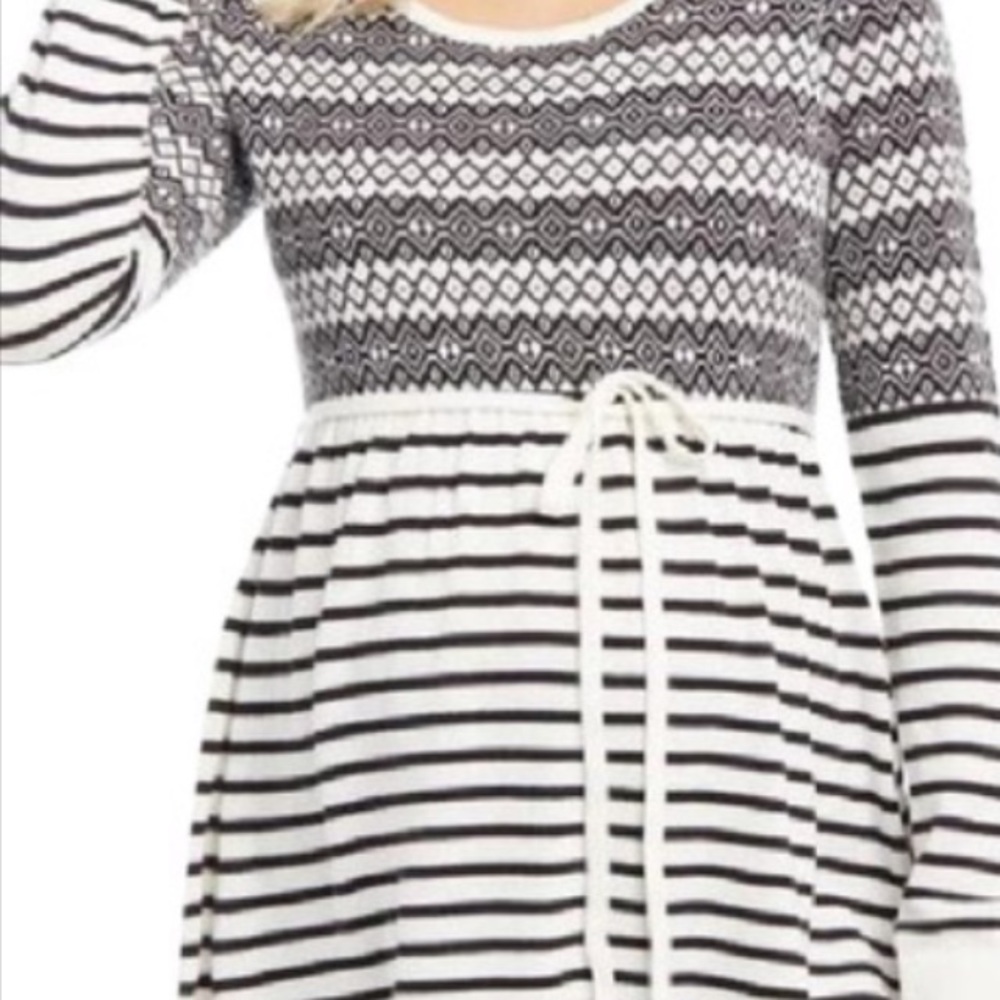 Motherhood Maternity medium black white sweater
